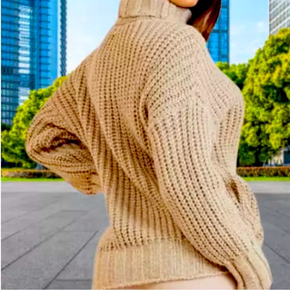 NWT $170 MARCIANO By GUESS ITALY LIMITED EDITION Wool-Blend Chain Sweater sz L - Picture 2 of 8